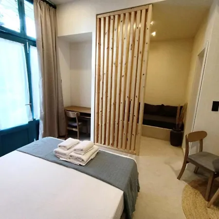 Syros Experience- Minimal Triple Ermoupoli